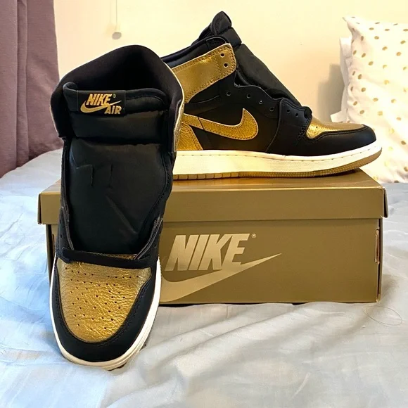 Nike Black and Gold Sneakers High-Top Design - Picture 2 of 10